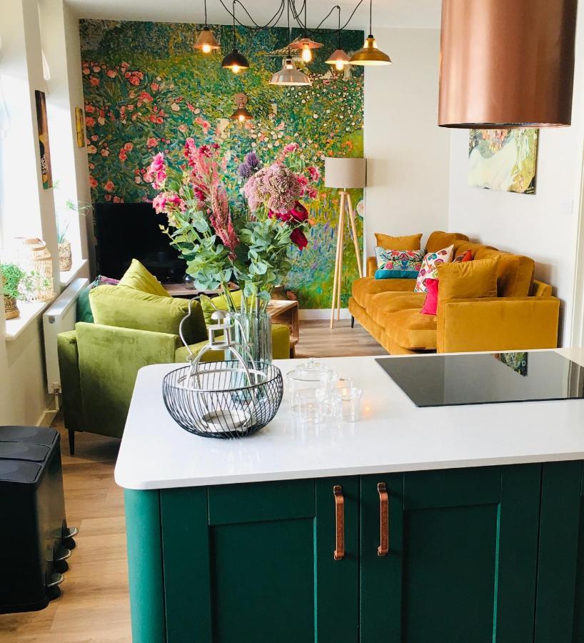 The Art Attic A Stylish Boutique Apartment บลิตธ์เวลส์ ภายนอก รูปภาพ