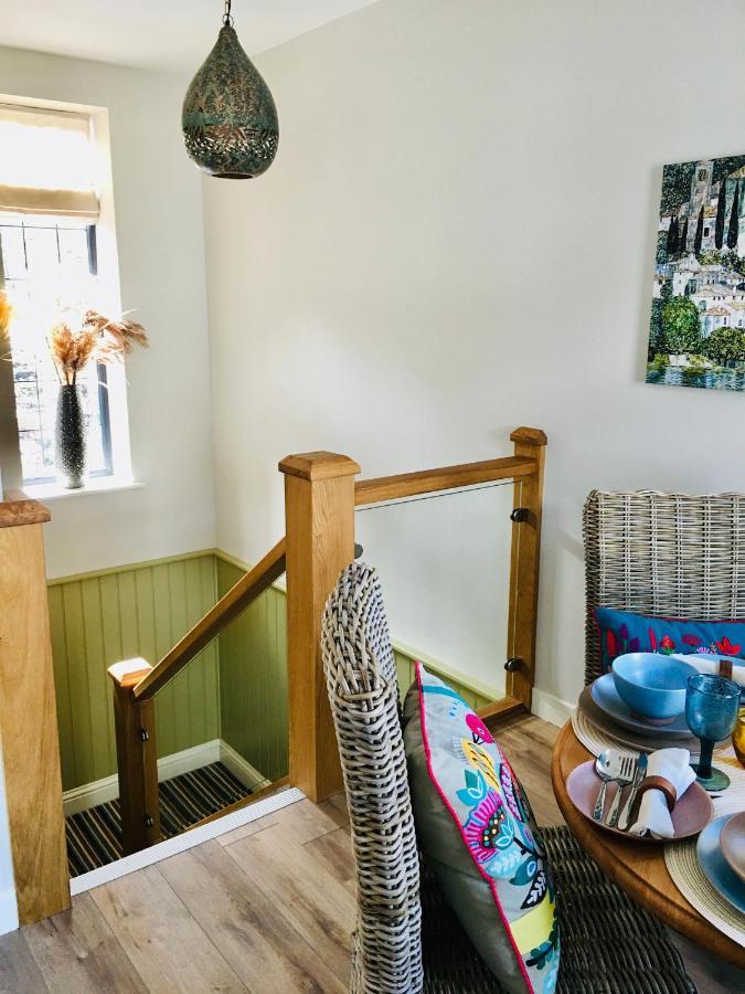 The Art Attic A Stylish Boutique Apartment บลิตธ์เวลส์ ภายนอก รูปภาพ